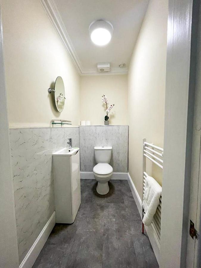 אדינבורו Remarkable 5Br Townhouse With Garden, Sleeps 12 מראה חיצוני תמונה