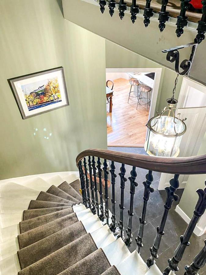 אדינבורו Remarkable 5Br Townhouse With Garden, Sleeps 12 מראה חיצוני תמונה