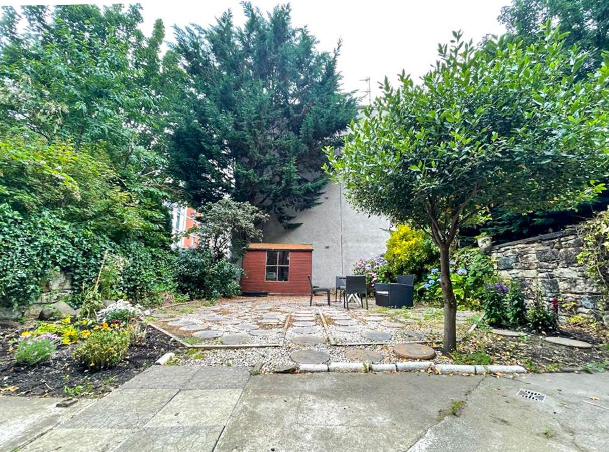 אדינבורו Remarkable 5Br Townhouse With Garden, Sleeps 12 מראה חיצוני תמונה